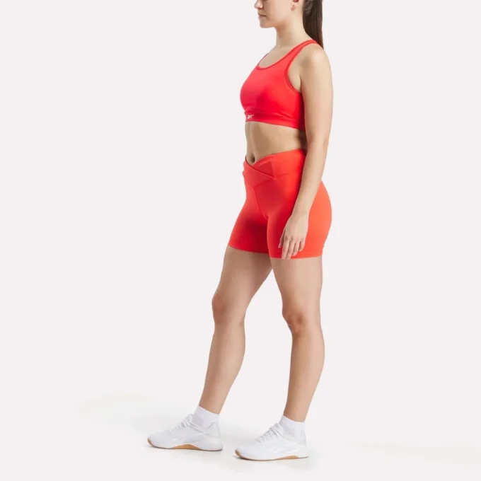 Core högmidjade shorts för damer Core högmidjade shorts för damer