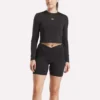 Core Slim Fit Crop Long Sleeve Tee för damer Core Slim Fit Crop Long Sleeve Tee för damer