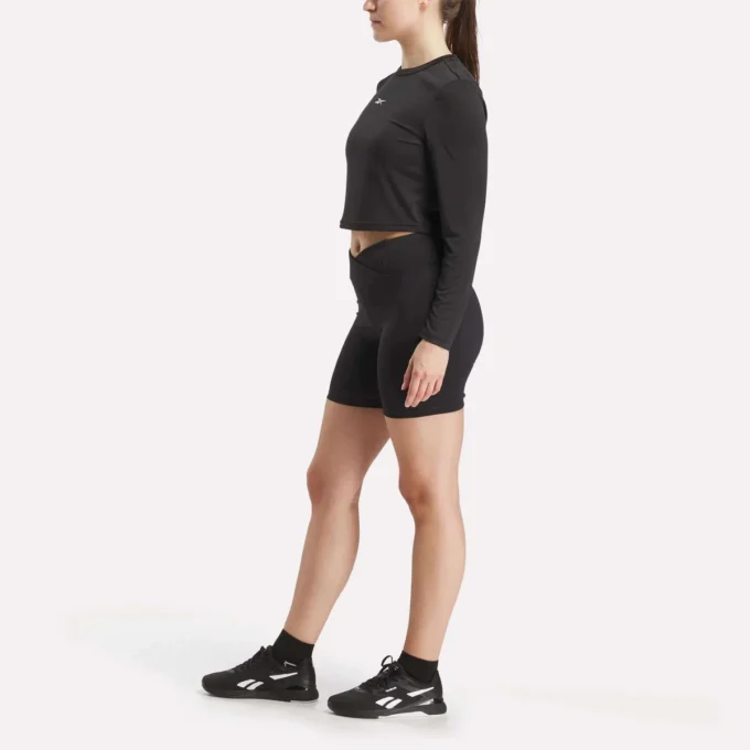 Core Slim Fit Crop Long Sleeve Tee för damer Core Slim Fit Crop Long Sleeve Tee för damer