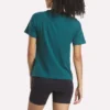Dam-T-shirt med tvåfärgat logo och korta ärmar