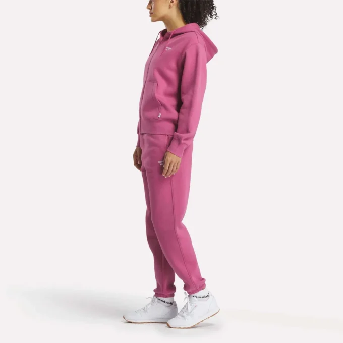 Damtröja med hel dragkedja och liten vektor Damtröja med hel dragkedja och liten vektor
