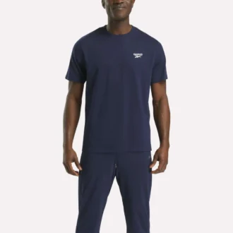Herr-T-shirt med kort ärm, rund hals och liten logotyp