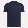 Herr-T-shirt med kort ärm, rund hals och liten logotyp Herr-T-shirt med kort ärm, rund hals och liten logotyp
