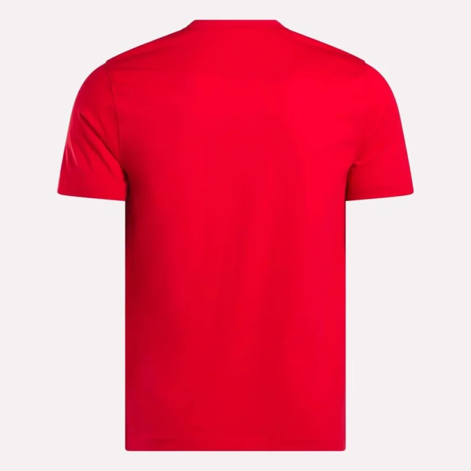 Herr-T-shirt med kort ärm, rund hals och liten logotyp Herr-T-shirt med kort ärm, rund hals och liten logotyp