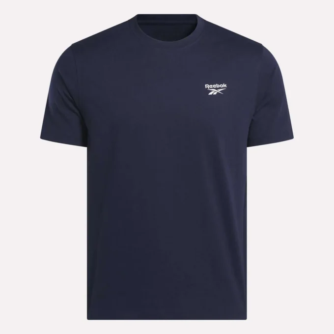 Herr-T-shirt med kort ärm, rund hals och liten logotyp Herr-T-shirt med kort ärm, rund hals och liten logotyp