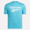 Herr-T-shirt med stor logotyp och rund hals Herr-T-shirt med stor logotyp och rund hals