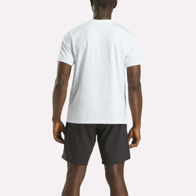 Herr-T-shirt med stor logotyp och rund hals Herr-T-shirt med stor logotyp och rund hals
