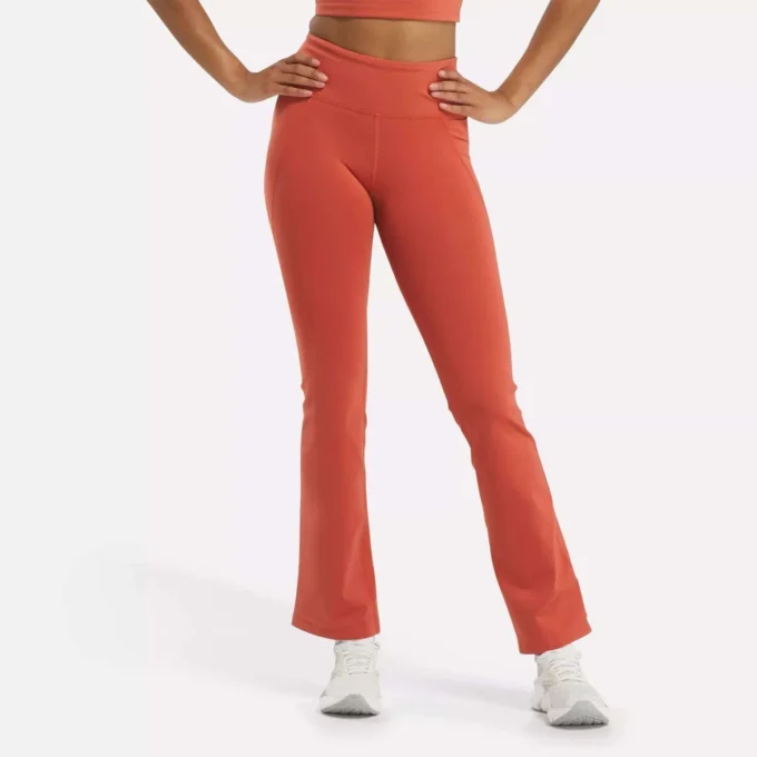 Lux High-Rise Mini-Flare-byxor för damer Lux High-Rise Mini-Flare-byxor för damer