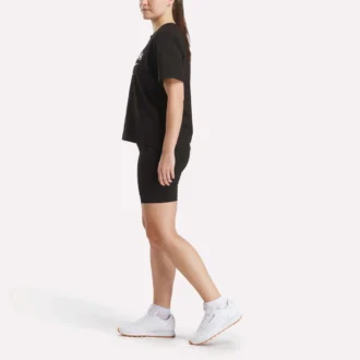 Oversized kortärmad T-shirt med stort logo för damer