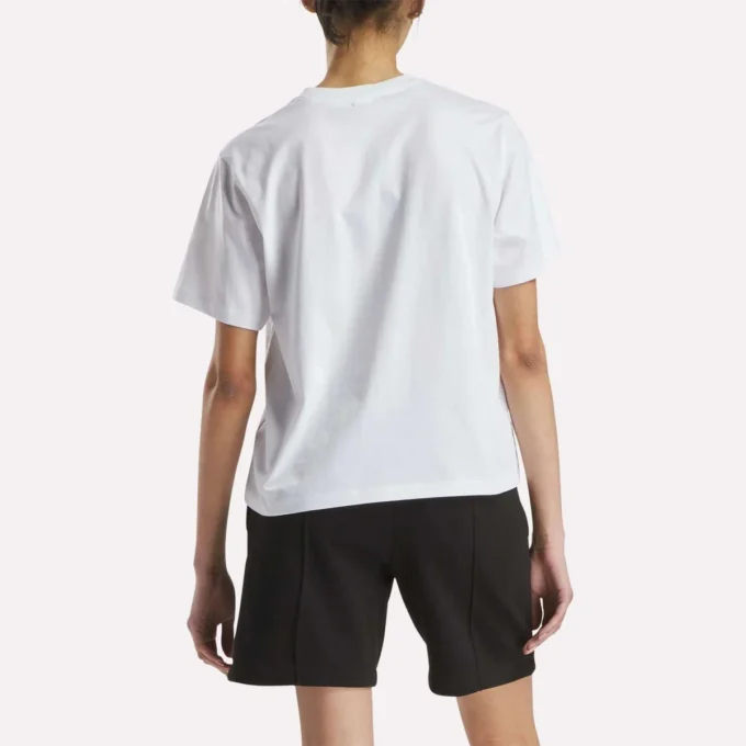 Oversized kortärmad T-shirt med stort logo för damer Oversized kortärmad T-shirt med stort logo för damer