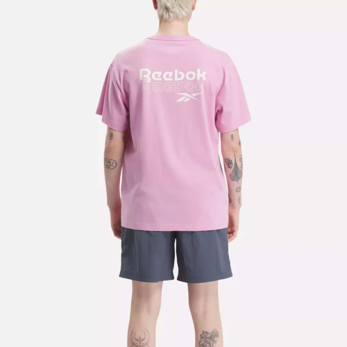 Reebok Identity Brand Proud Graphic kortärmad T-shirt för herr Reebok Identity Brand Proud Graphic kortärmad T-shirt för herr