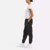 Reebok Identity Classics T-shirt för damer Reebok Identity Classics T-shirt för damer