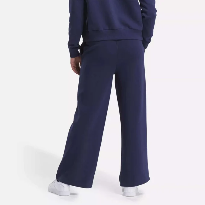 Reebok Identity Small Logo Fleece Wide Leg Pants för damer Reebok Identity Small Logo Fleece Wide Leg Pants för damer