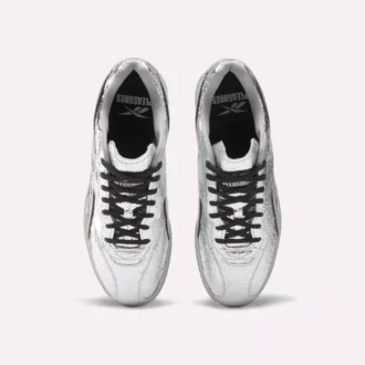 Reebok x PLEASURES Hammer Street-skor