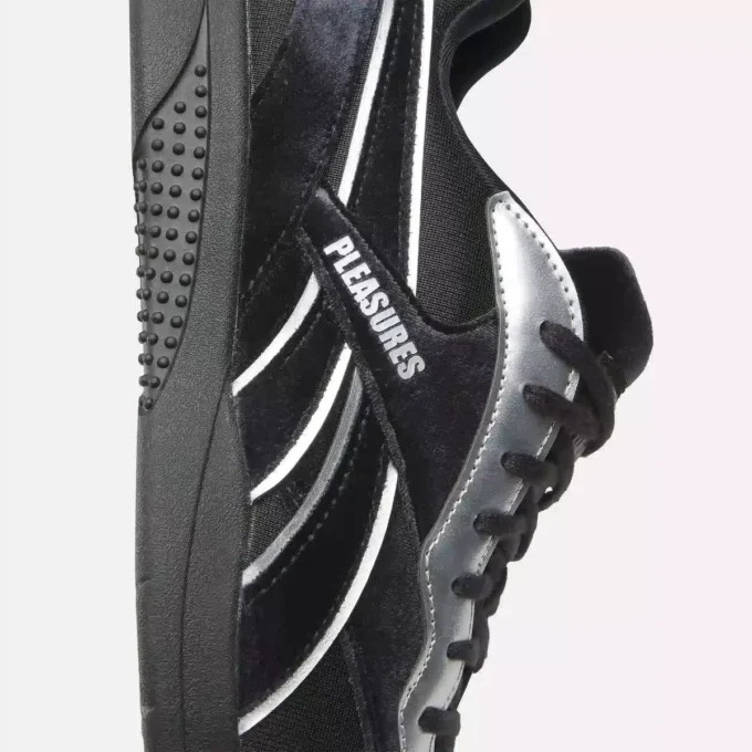 Reebok x PLEASURES Hammer Street-skor Reebok x PLEASURES Hammer Street-skor